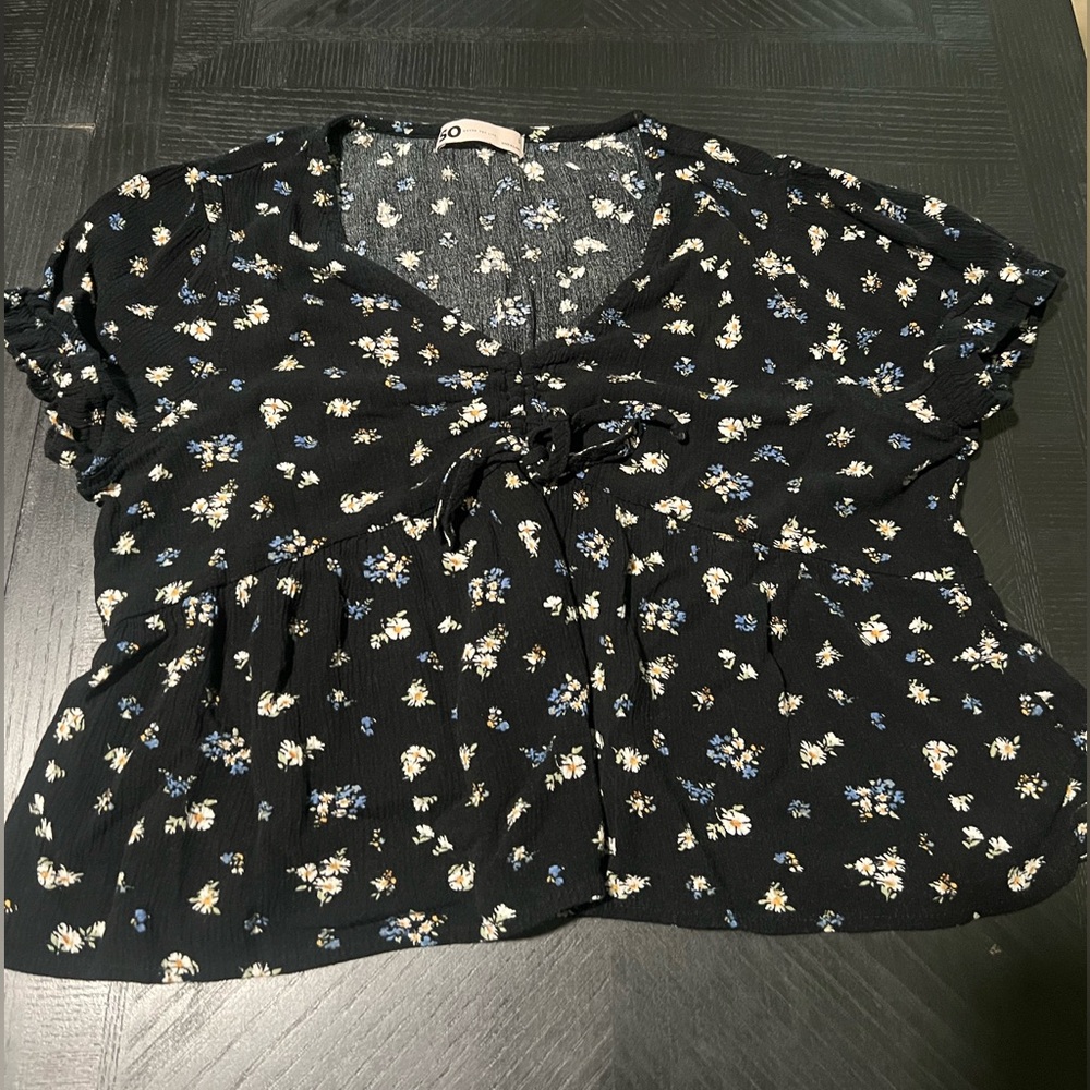 SO babydoll tee size Small